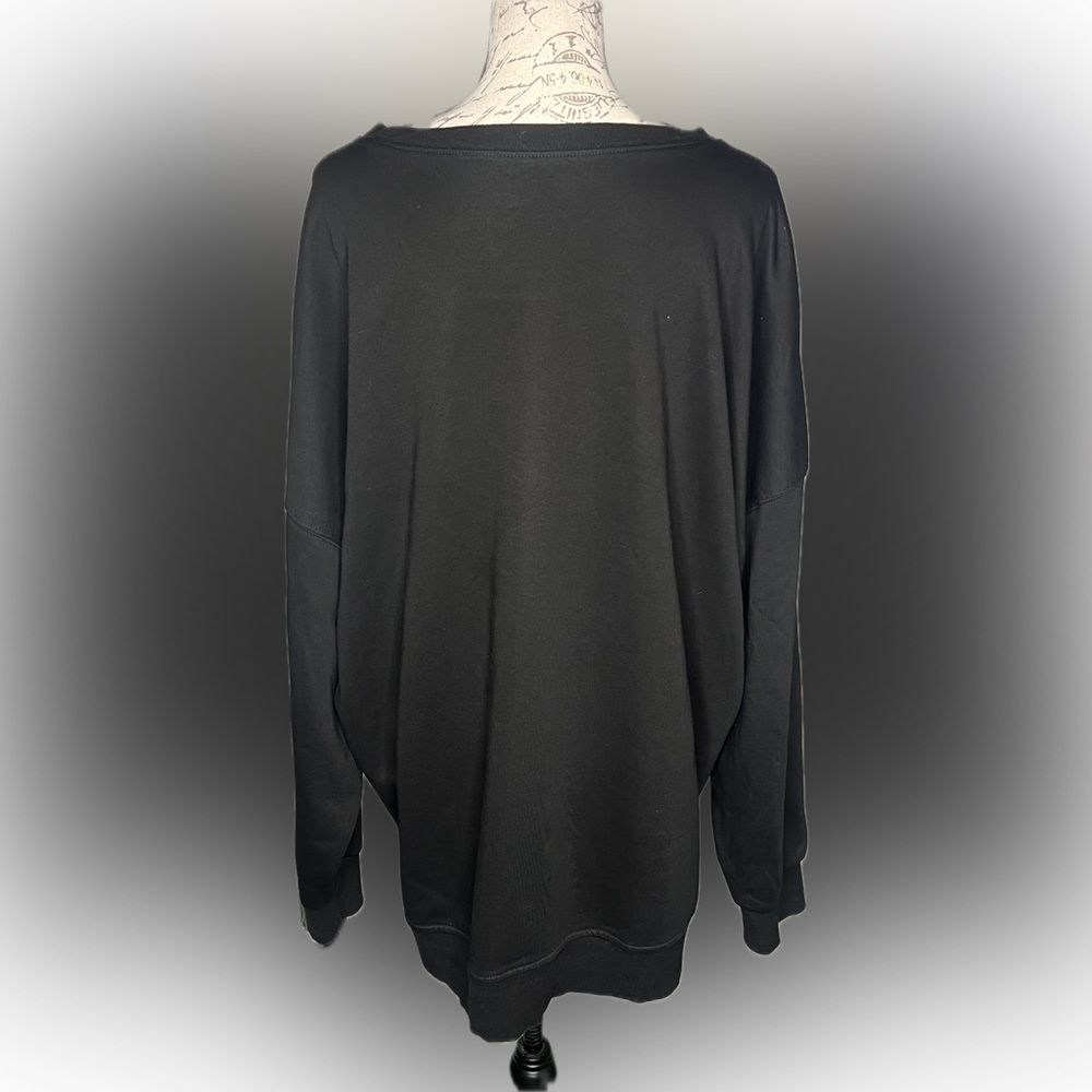Black Oversized Long Sleeve Sweatshirt - Picture 3 of 4